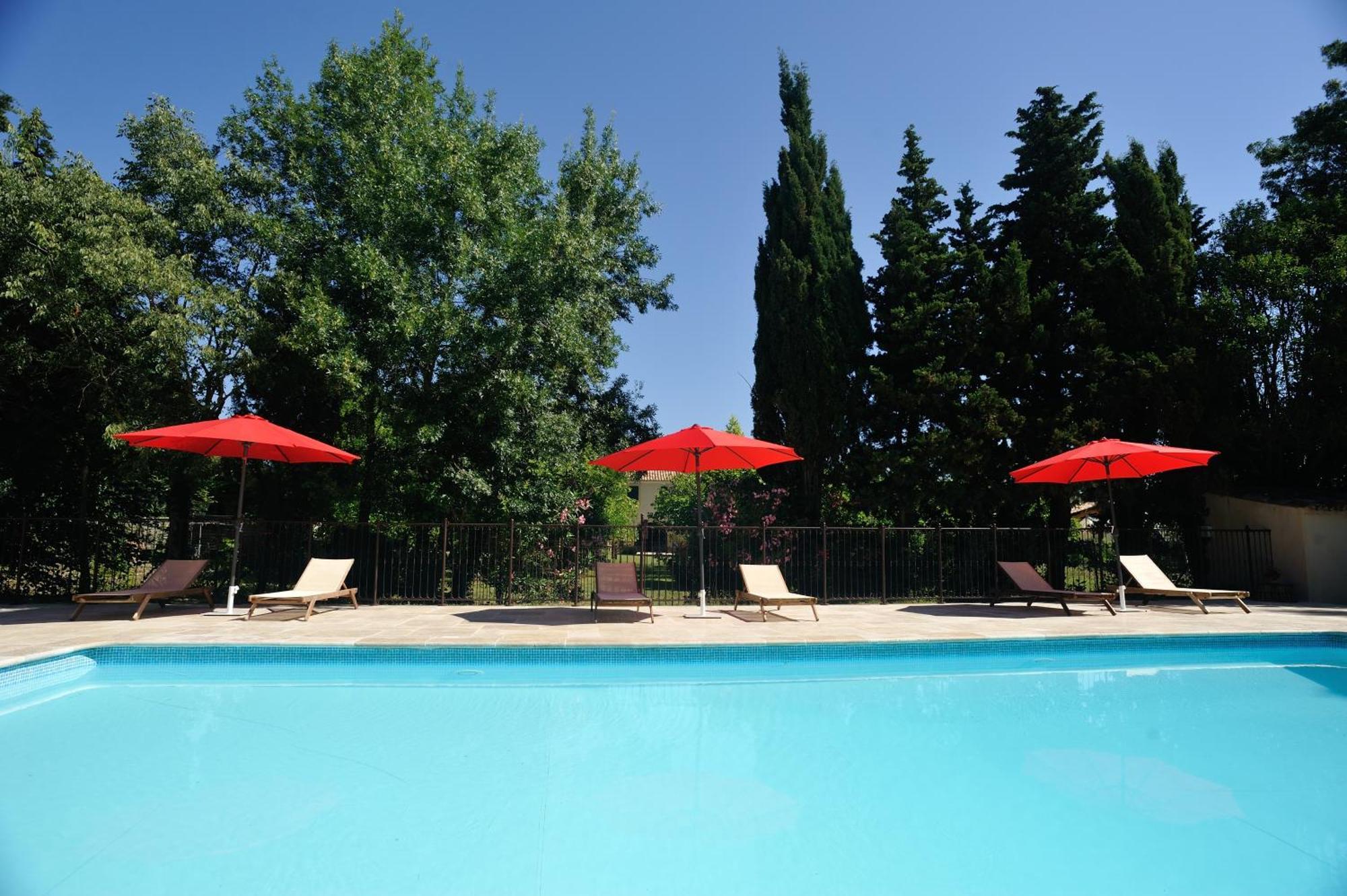 Gites Domaine Des Machottes Grans Экстерьер фото