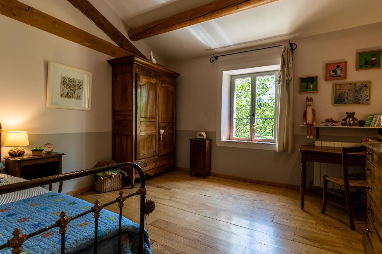 Gites Domaine Des Machottes Grans Экстерьер фото